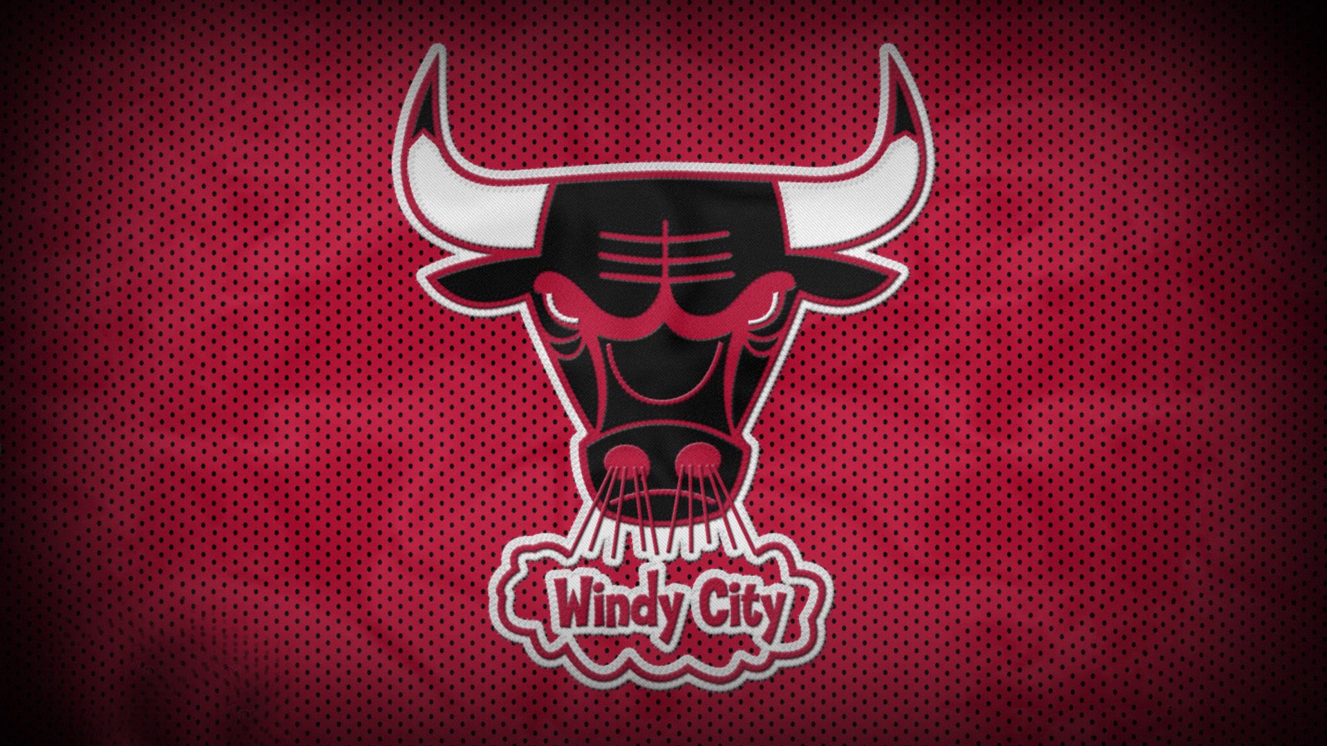 激烈足球比赛中球员场上默契配合，足球策应配合