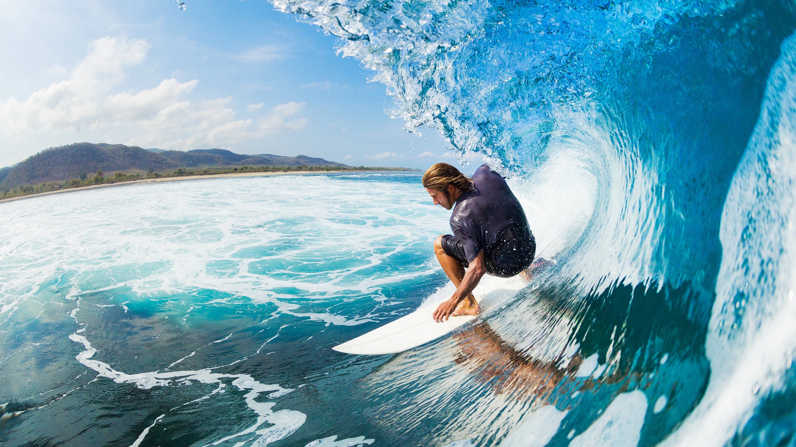 激烈对决：强强对话，胜利者唯有实力，激烈的对打是什么意思